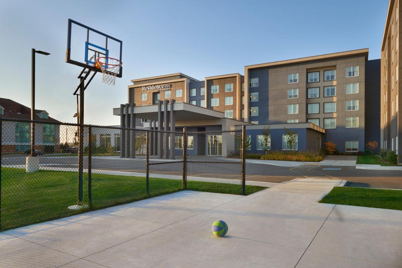 Residence Inn By Marriott Toronto Mississauga Southwest Exterior photo